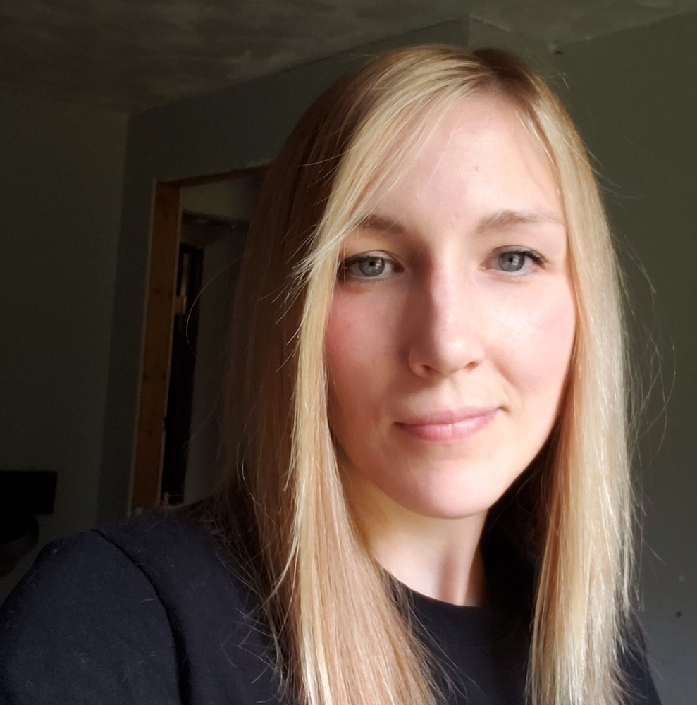 Meet your Posher, Em